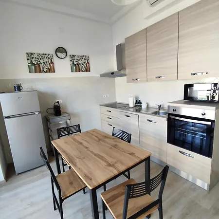 Quadrilocale Sebastiani Apartman *